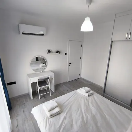 Apartament Caesar Blue & D10 Gastria