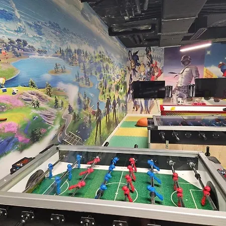 Apartment Caesar Blue & D10