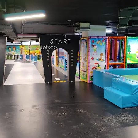 Caesar Blue & D10 Apartment