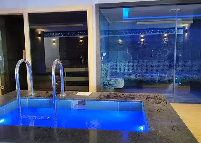 Caesar Blue & D10 Apartmán Gastria